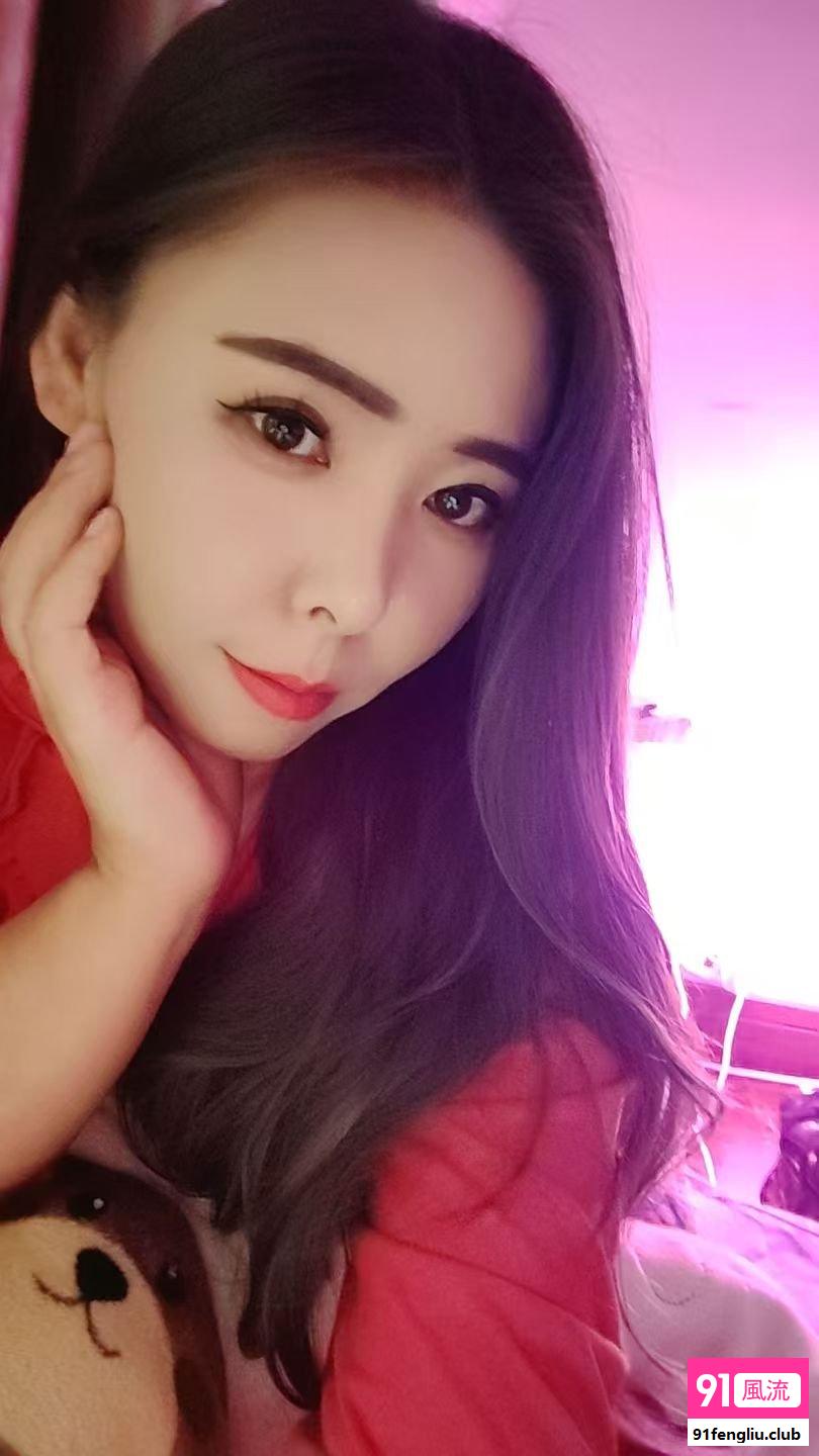 服务系大胸骚少妇